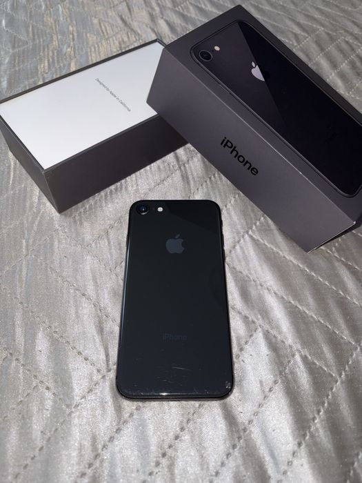Продам Айфон 8/Iphone 8