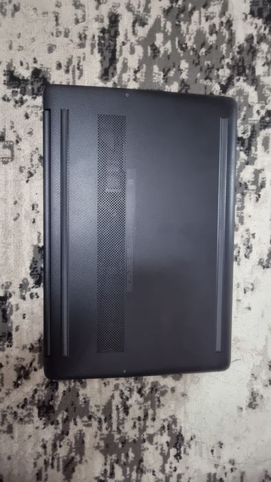 HP Laptop 15s-fq5000nia