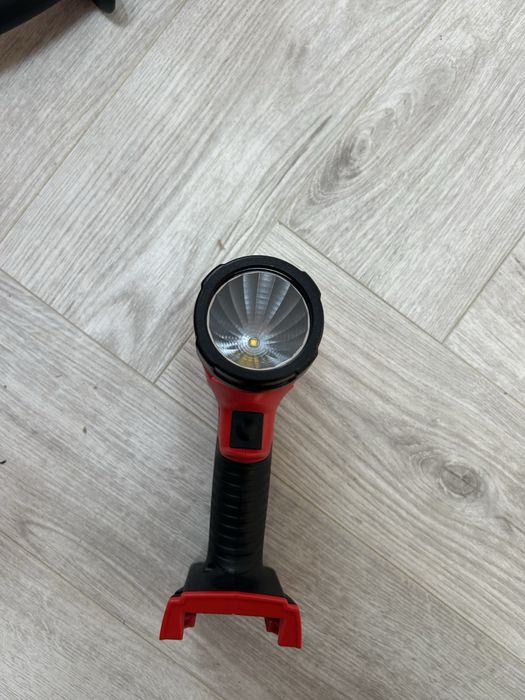 Milwaukee M18 T Led lanterna