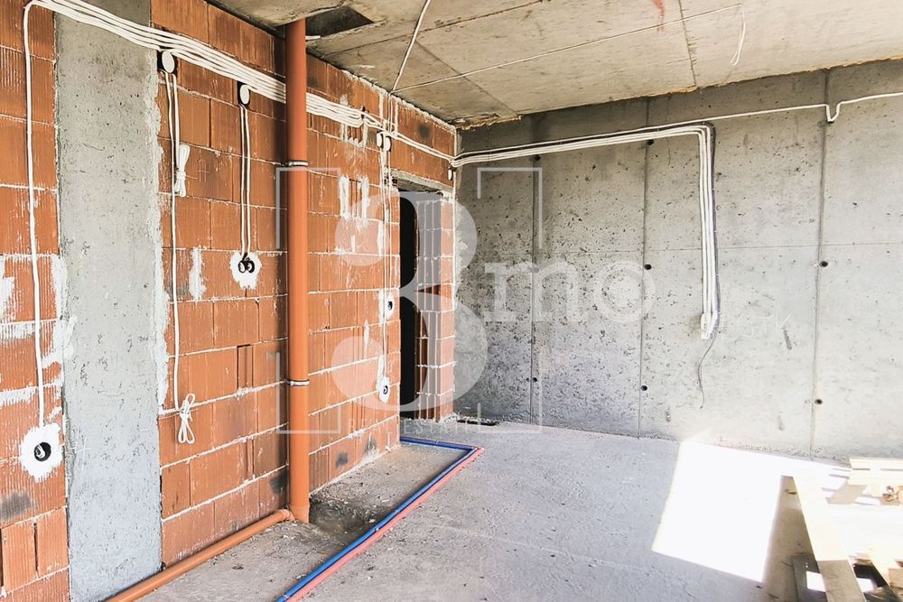 Продава се Двустаен апартамент в София, Люлин 5 - 77 кв.м за 1290 €/кв.м - Снимка #2