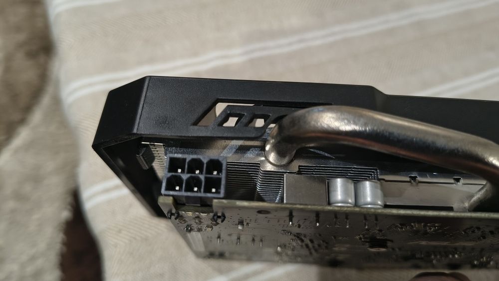 Видео карта ASUS R7 256 2GB