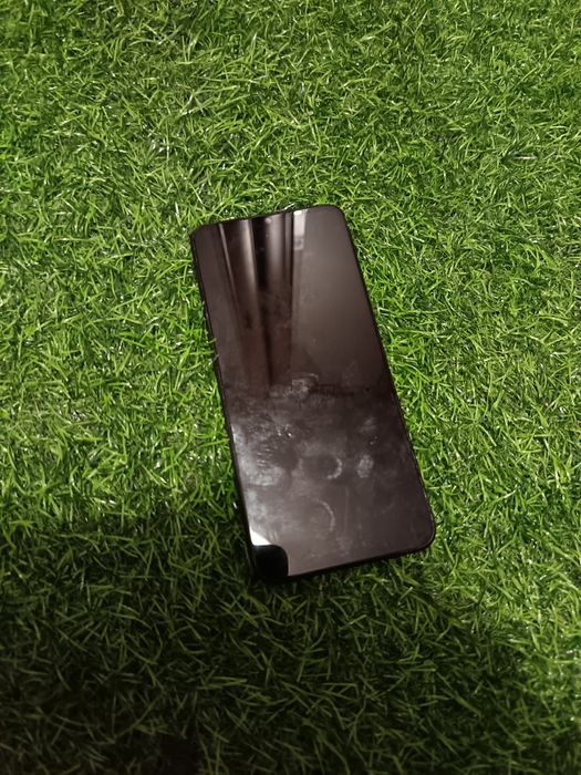 Продам oneplus nova 20 SE состояние отличное