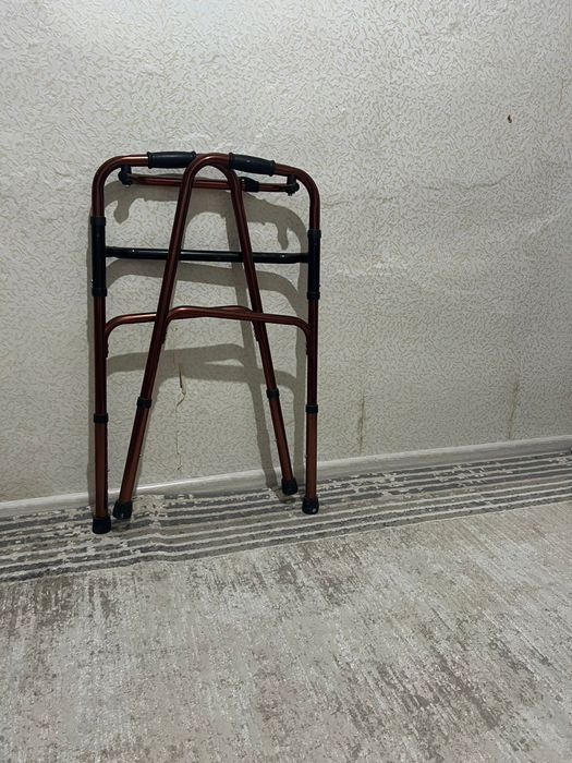 Ходунок для взрослых