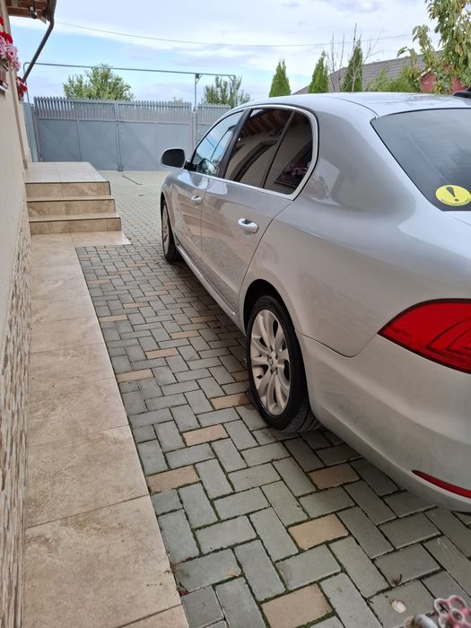 SKODA Superb 2014 — imagine 2