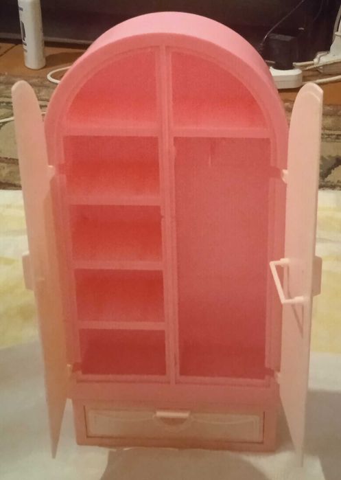 Шкафчики для Барби