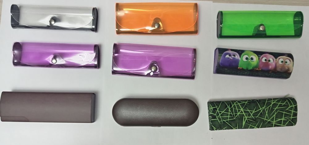 Футляры для очков