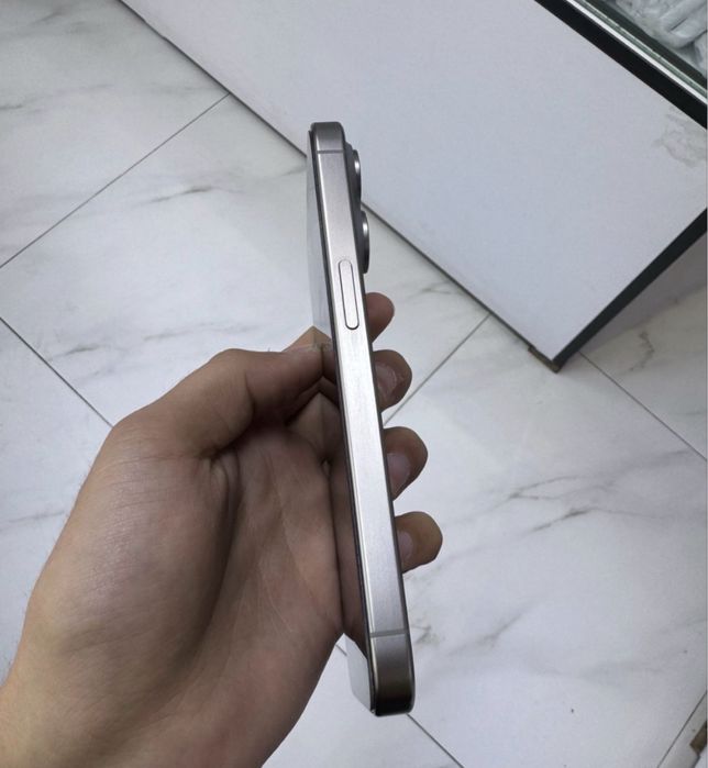 Iphone 15 pro 88% yomks