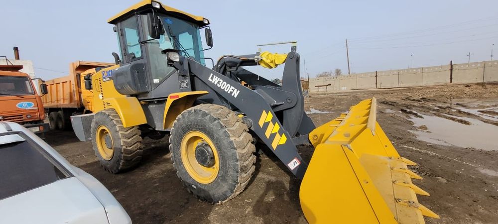 Услуги фронтального погрузчика