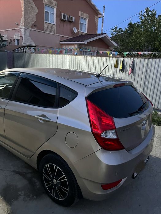 Hyundai Accent 2013