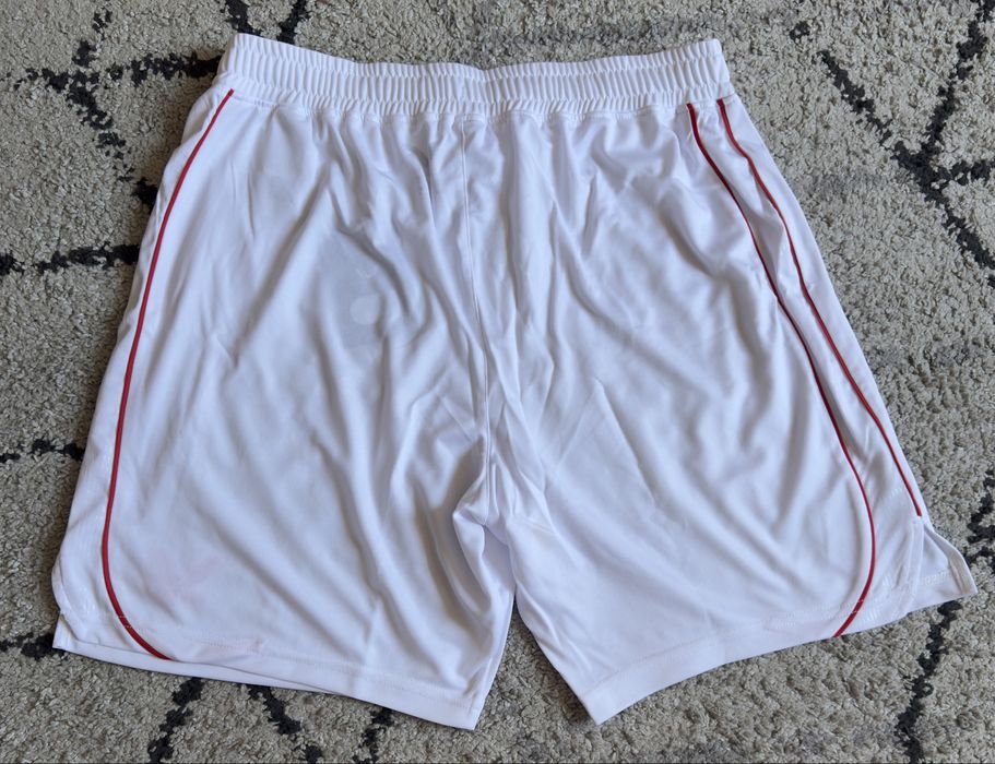 Севиля - оригинални футболни артикули