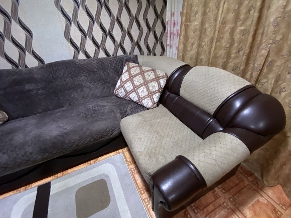 Угловой диван с креслом