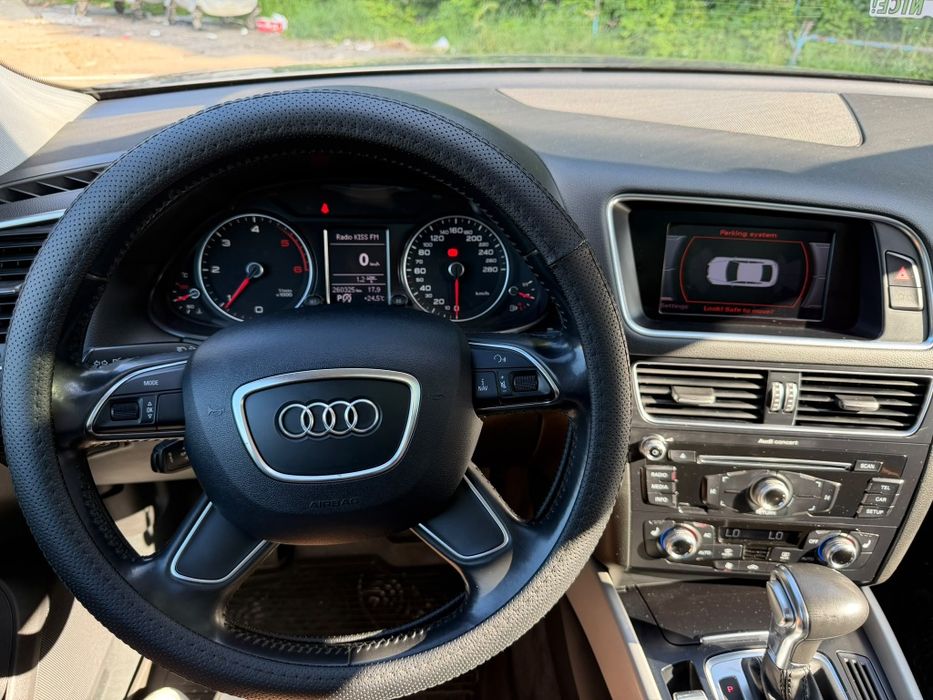 Se vinde Audi Q5 2.0 Tdi  sau schimb cu toyota hilux