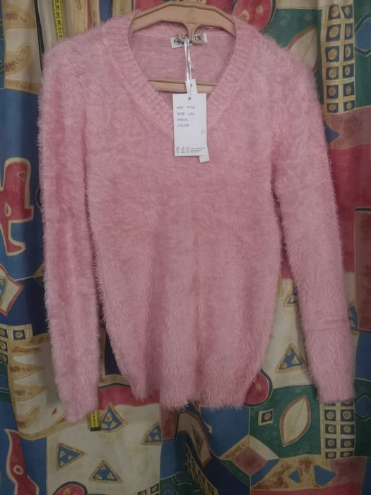 Pulover nou marca Evelyne masura M