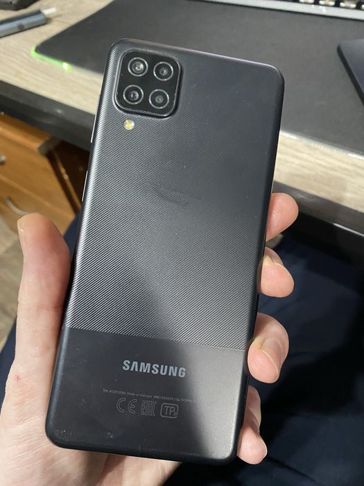 Samsung A12 4/64 gb