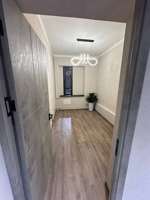 2 Ц-1 Садыка Азимова. 2/4/5.  68м²  77 серия
