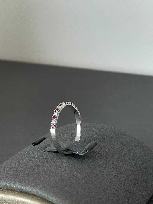 Кольцо обручальное с рубинами 17 р-р