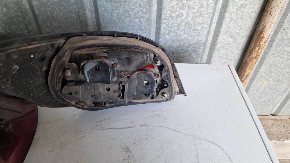 Продавам стопове и задни капаци за BMW E46 и E60