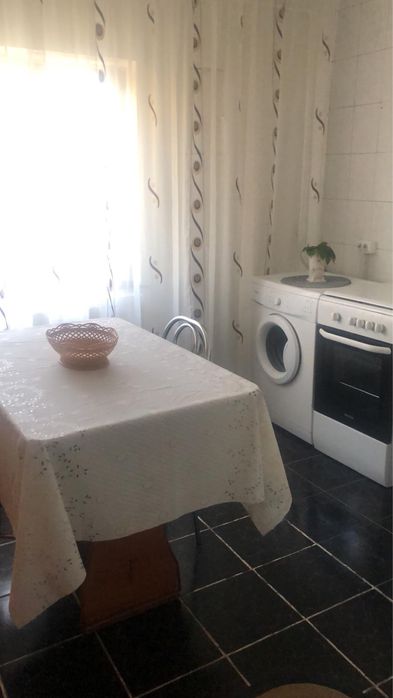 Închiriez apartament 2 camere decomandat, Slobozia, str. Mihai Eminescu