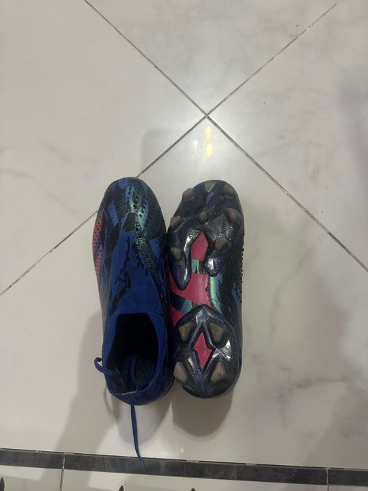 футбольные кроссовки