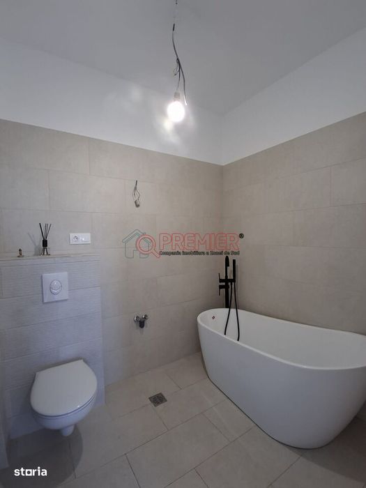 Gata mutare! 3 camere - 94 mp + terasa - Mall Grand Arena - Aurel
