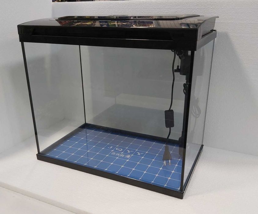 Аквариум 60 литра - оборудван