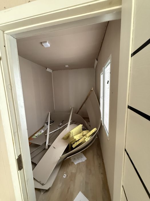 Контейнер домик в хорошем состоянии