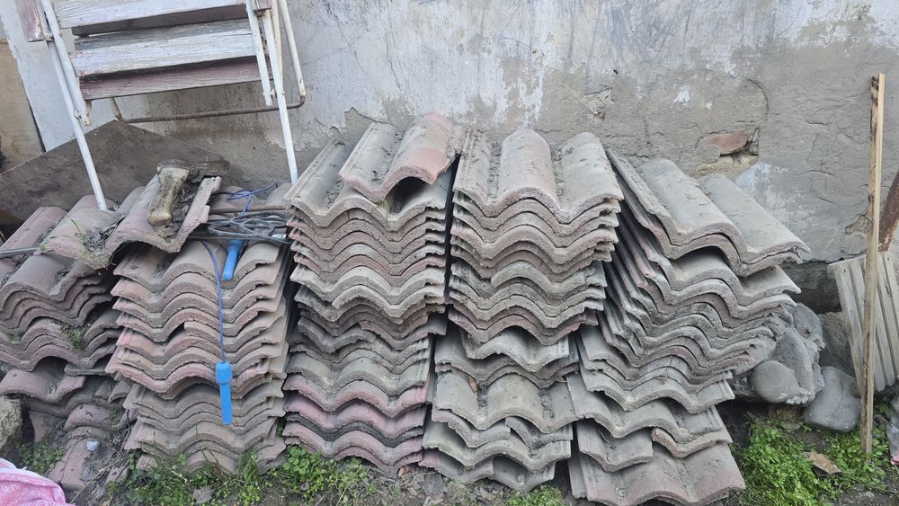 Отдам даром черепицу