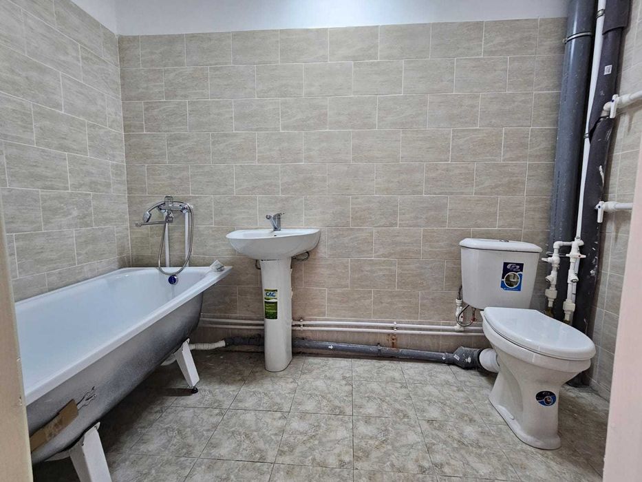 Продам 2 ком квартиру в новостройке