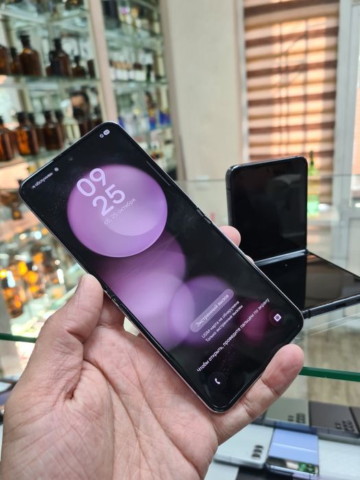 Samsung Flip5 256GB/512GB