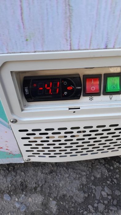 Продам морозильник