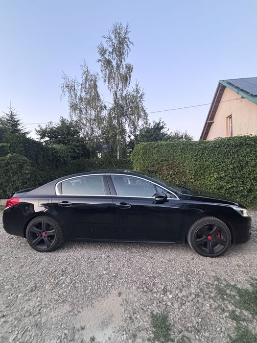 Peugeot 508 GT.