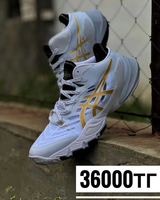 Кроссовки волейбольные ASICS METARISE 36000