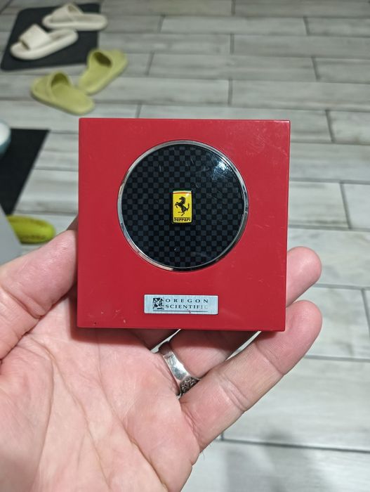 Vând ceas Oregon scientific