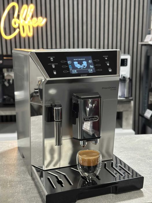 Кафемашина DeLonghi Primadonna Class