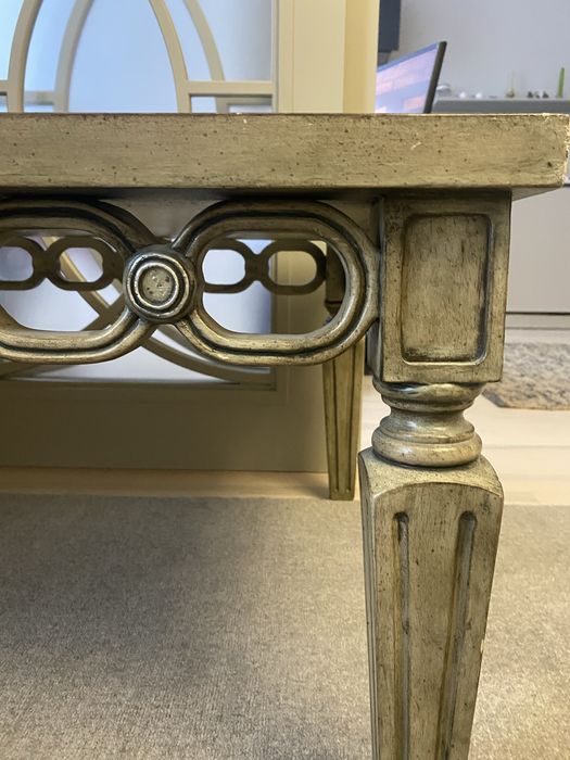 Продам журнальный столик