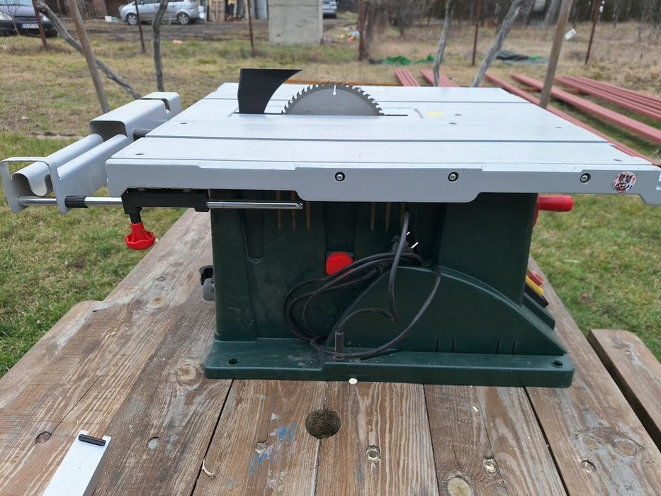 Настолен циркуляр Bosch PTS 10 – Пълен комплект!