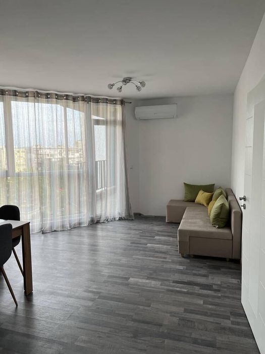 Дава се под наем Двустаен апартамент в Бургас, Изгрев - 62 кв.м за 484.5 € - Снимка #1