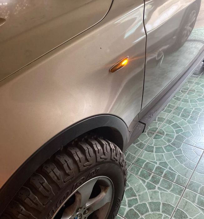 Динамични Бягащи Мигачи за BMW E46 E60 Е61 Е81 Е82 Е83 Е88 E90 Е91 Е92