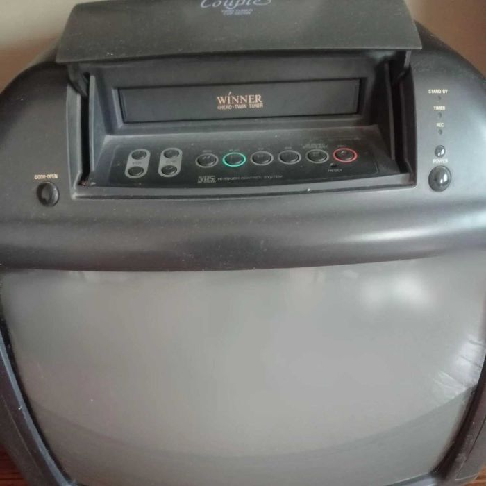 телевизоры из дома - Sanyo (Япония) и Samsung (Корея)