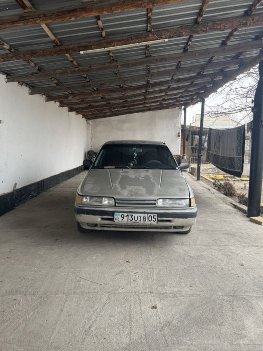 Мазда 626 седан