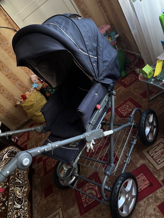 Детская коляска от бренда Geoby