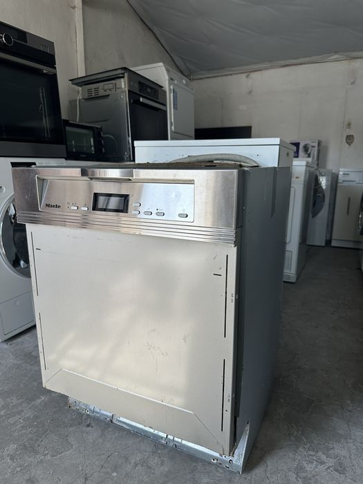 Съдомиялна +гаранция 1 година. MIELE 60 см, за вграждане . Безплатна доставка за София