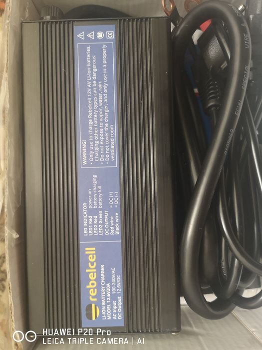 Incarcator baterie Li-Ion Rebelcell 12.6V 20Ah