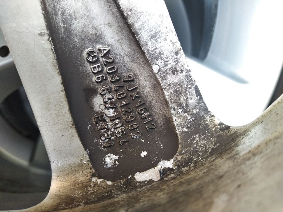 Roti, jante din aliaj cu anvelope (cauciucuri) 205/55/16 Mercedes Seat