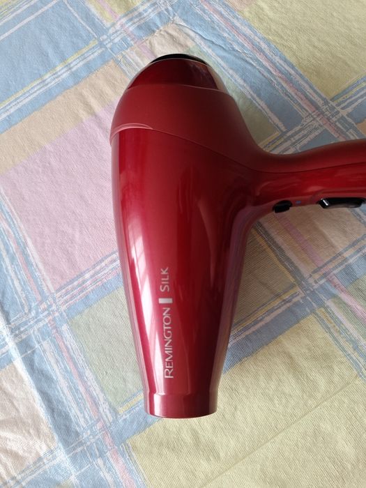 Сешоар Remington Professional Silk Dryer AC9096