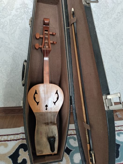 детский муз инструменті Кобыз