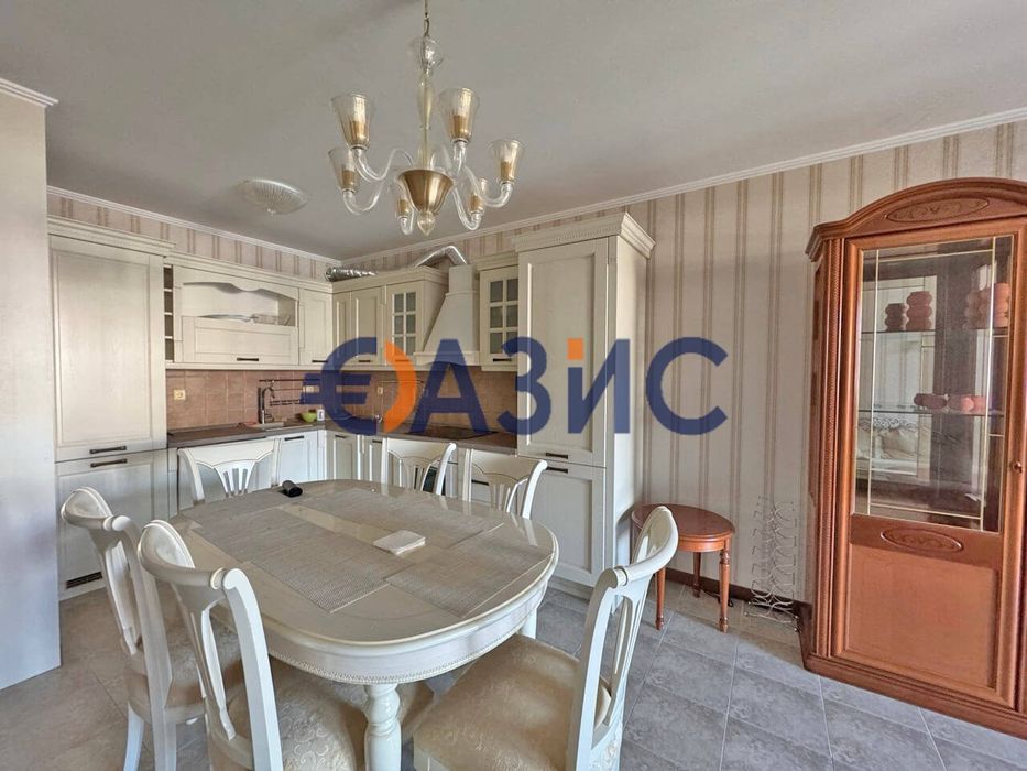Продава се Тристаен апартамент в Свети Влас - 149 кв.м за 1095 €/кв.м - Снимка #5