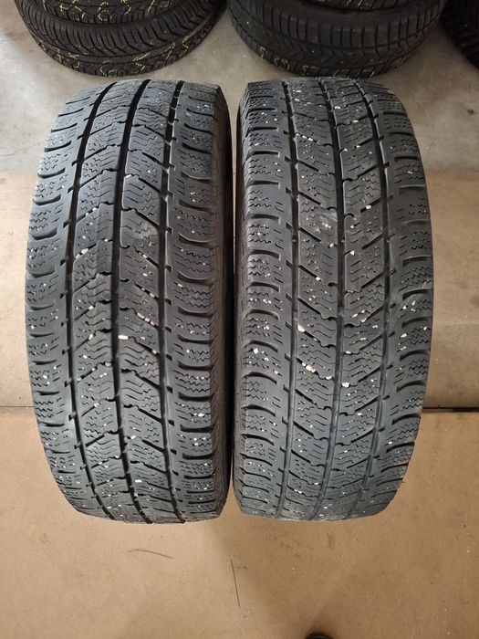 2 Anvelope de iarnă 205 65 r16C Semperit