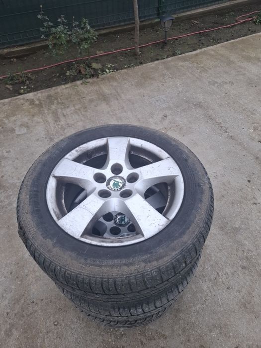 Vând jante aliaj pe 14"