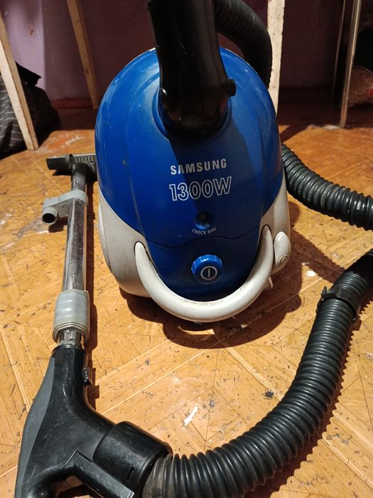Продам пылесос Самсунг 1300ват